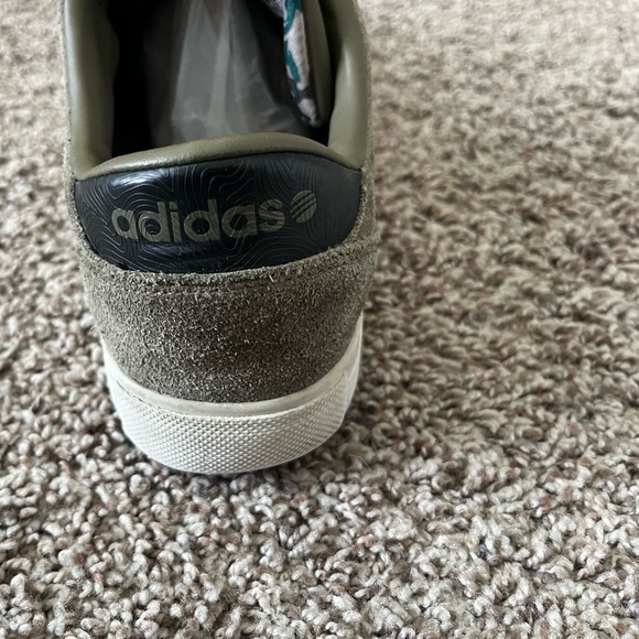 Adidas green suede sneakers, VGUC. - Picture 13 of 16